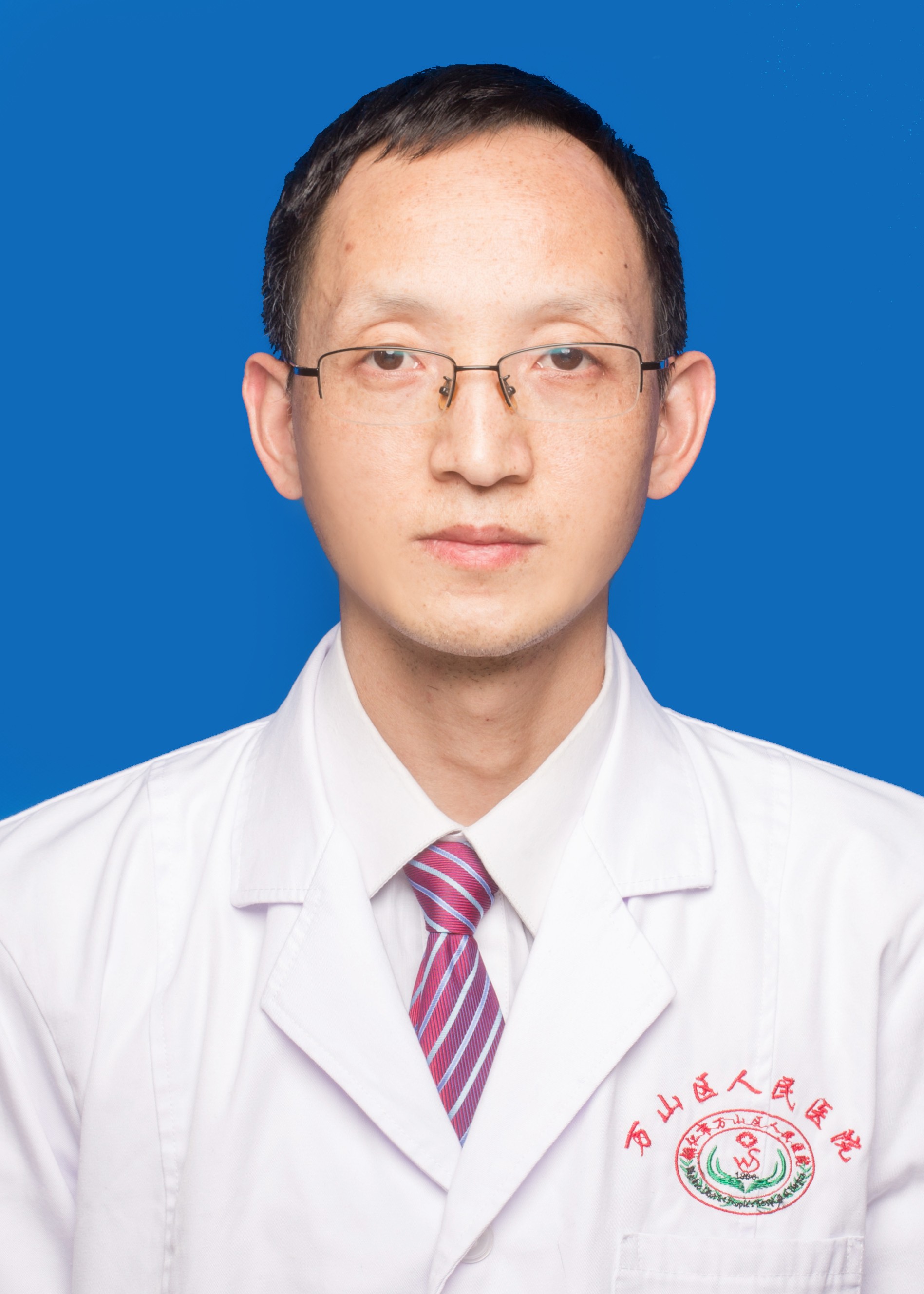 蔡显勇.jpg 蔡显勇.jpg